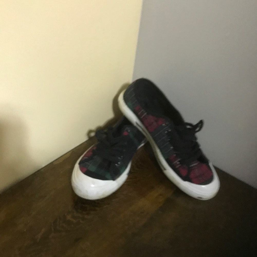 Ladies shoes